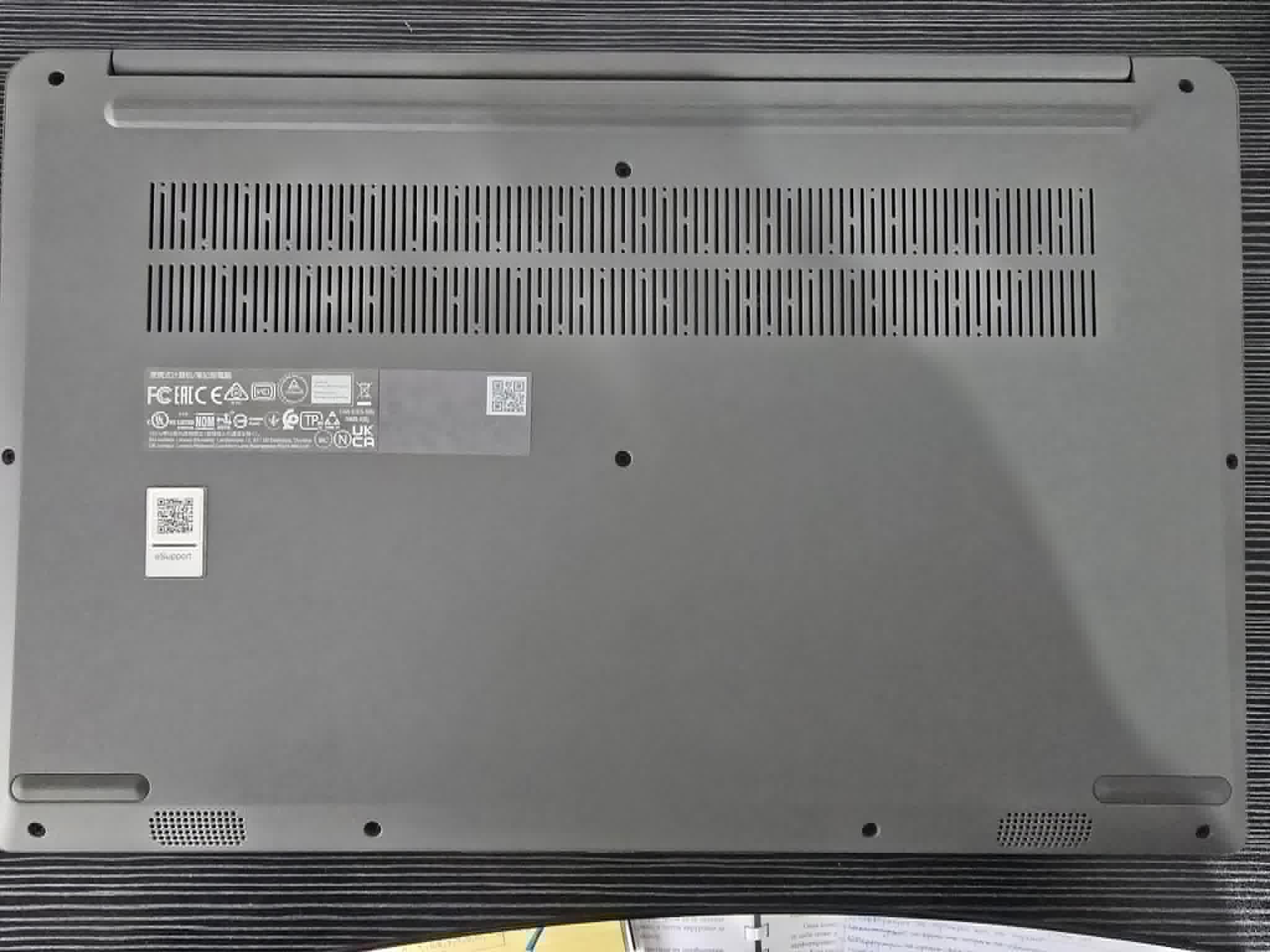 Se-prodavaat-3-Laptopi-so-prostor-za-dogovor
