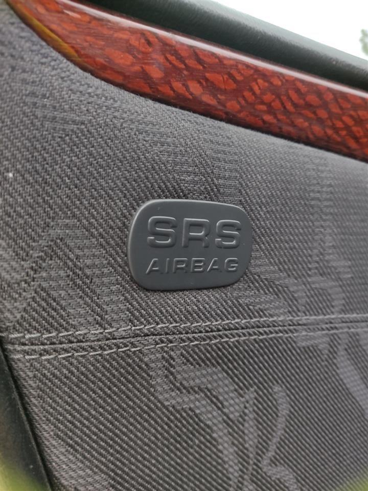 Mercedes-E220-1996
