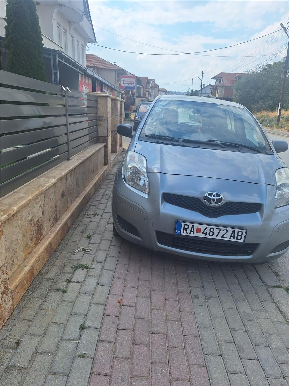 toyota-yaris