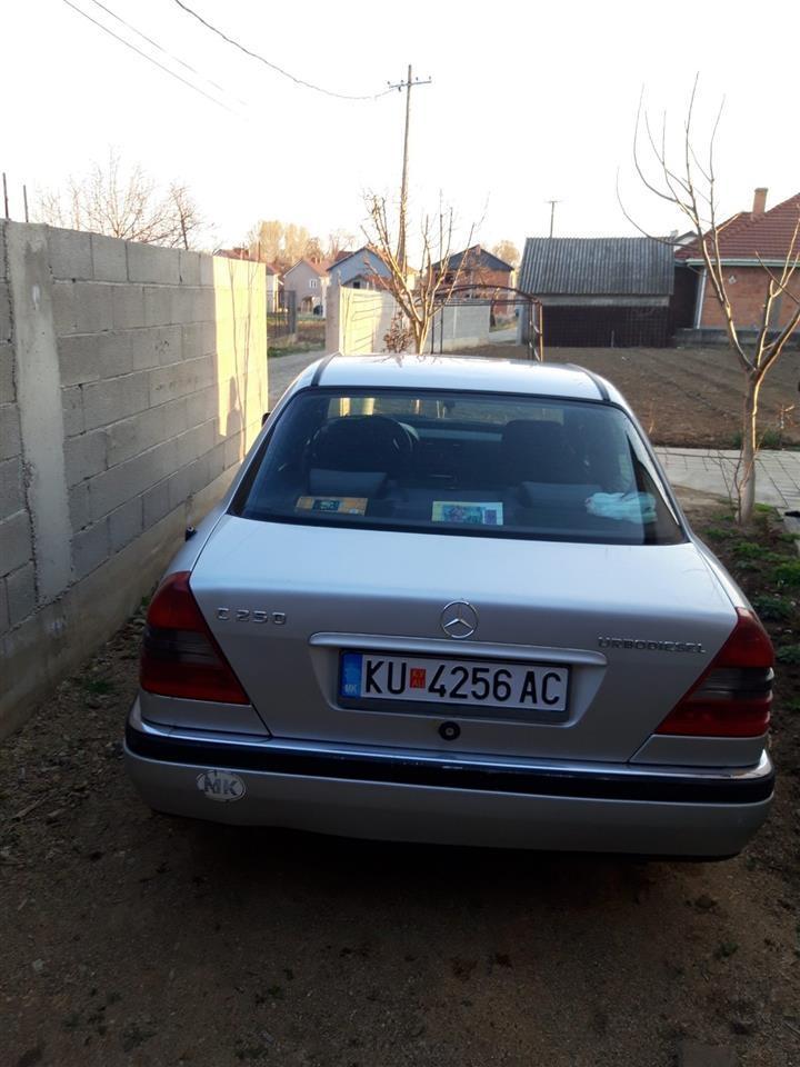 Mercedes-250-Td