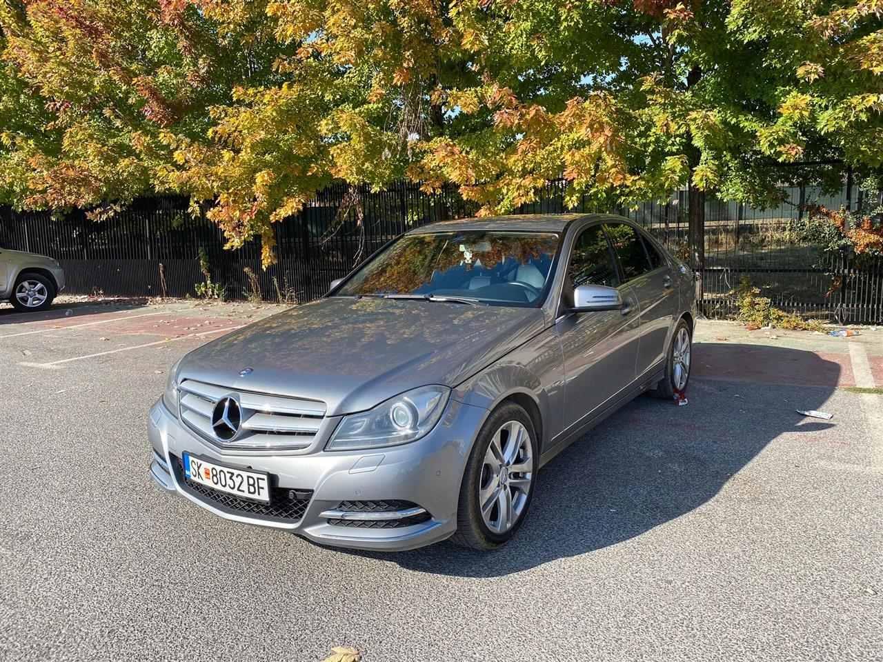 MERCEDES-BENZ-C-250-4-Matic-2012
