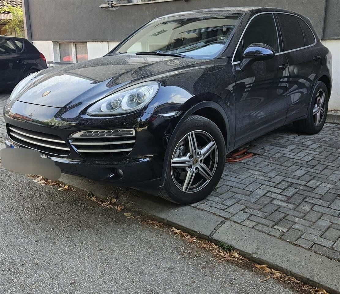 PORSCHE-GAYENNE--PLATINIUM-