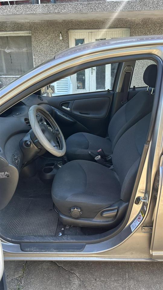Toyota-Yaris-2004-1-4-diesel-75-ks