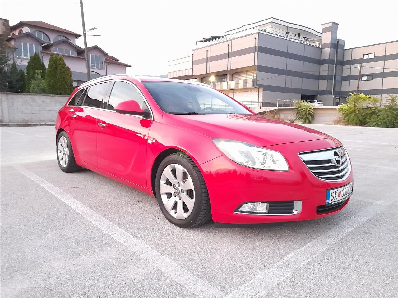 OPEL-INSIGNIA-SPORTS-TOURER-2-0-CDTi-BESPREKORNA-SOSTOJBA-13
