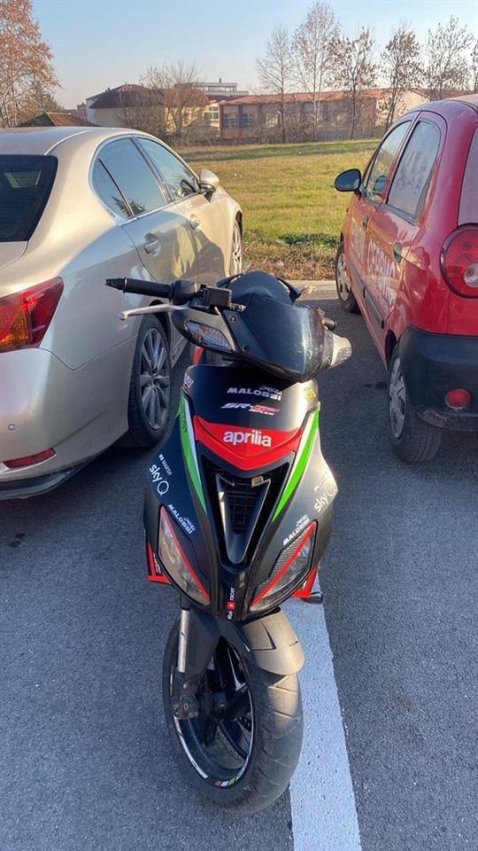 Aprilia-SR70