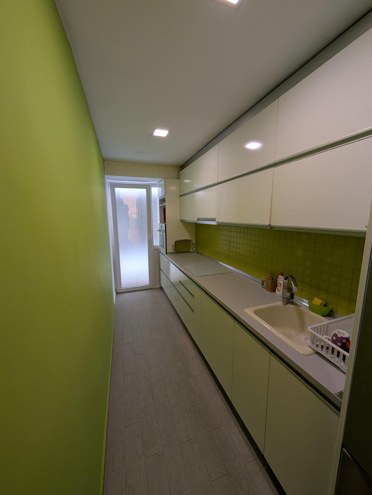Se-prodava-stan-vo-Centar---karsi-Sobranie--Gradski-Dzid-