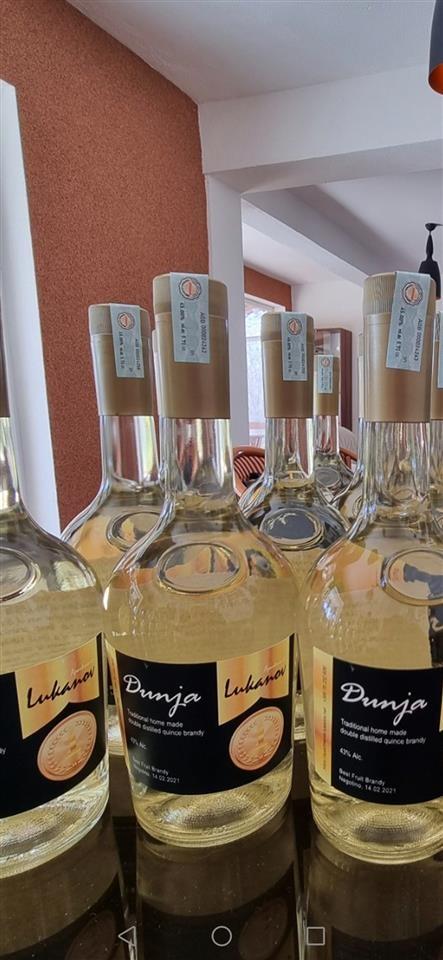 -Rakija-Dunja