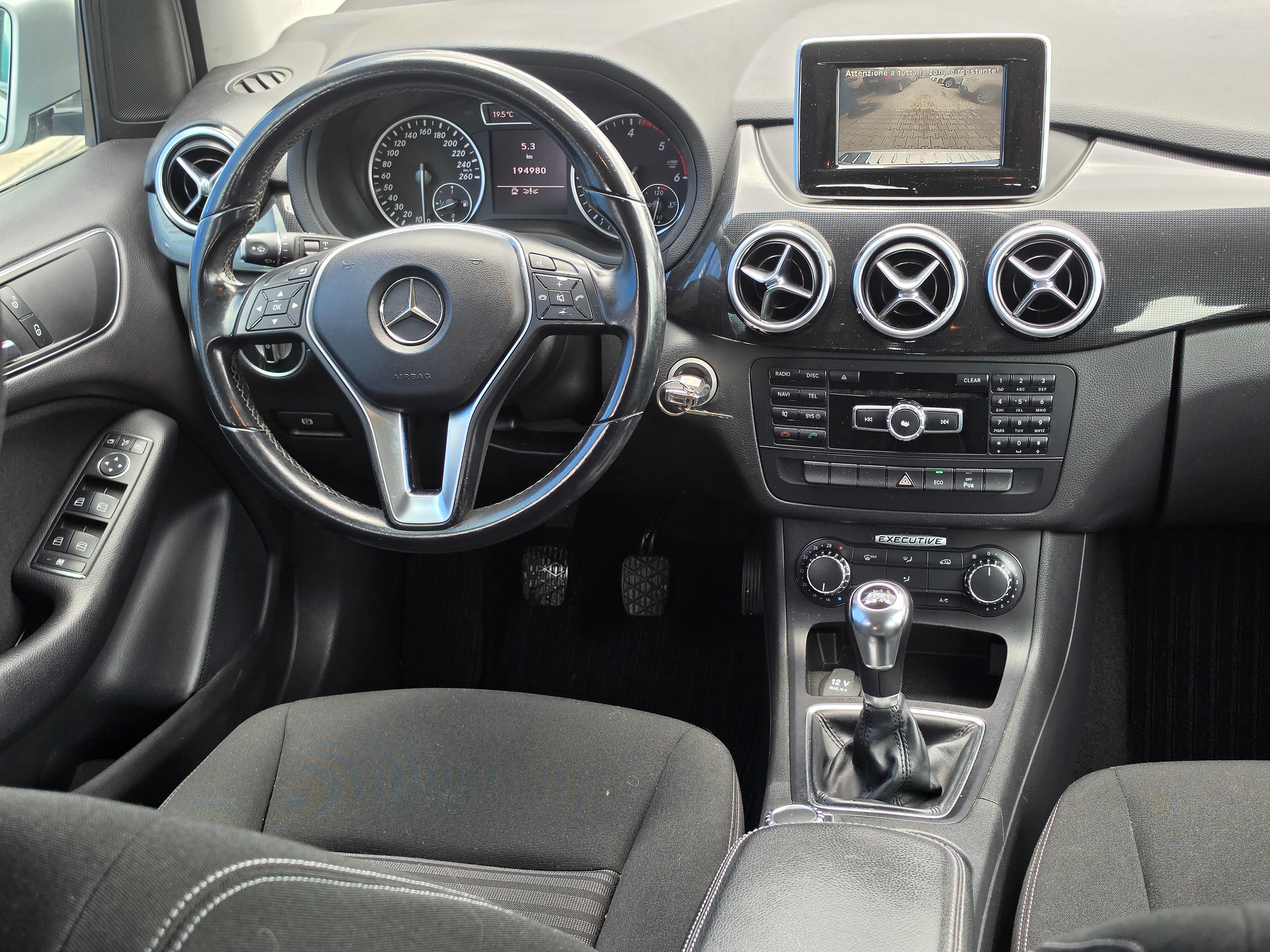 MERCEDES-B180-CDI-110-KS-EXCLUSIVE-NAVI-KAMERA---14-MT-Auto