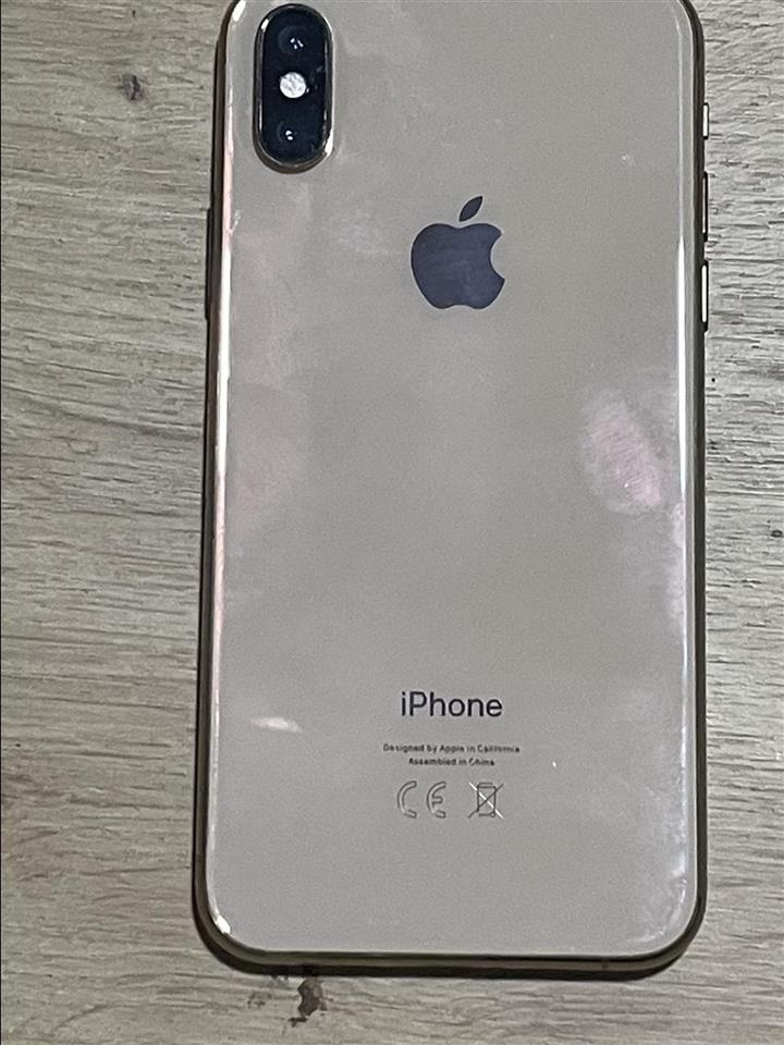 Iphone XS 64GB Rose Gold vo odlicna sostojba tip
