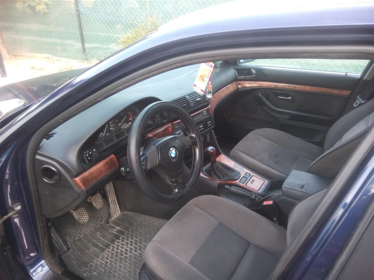 BMW-525-TDS--97-reg-Ful-Klima-FABRIKA-MOZNA-ZAMENA