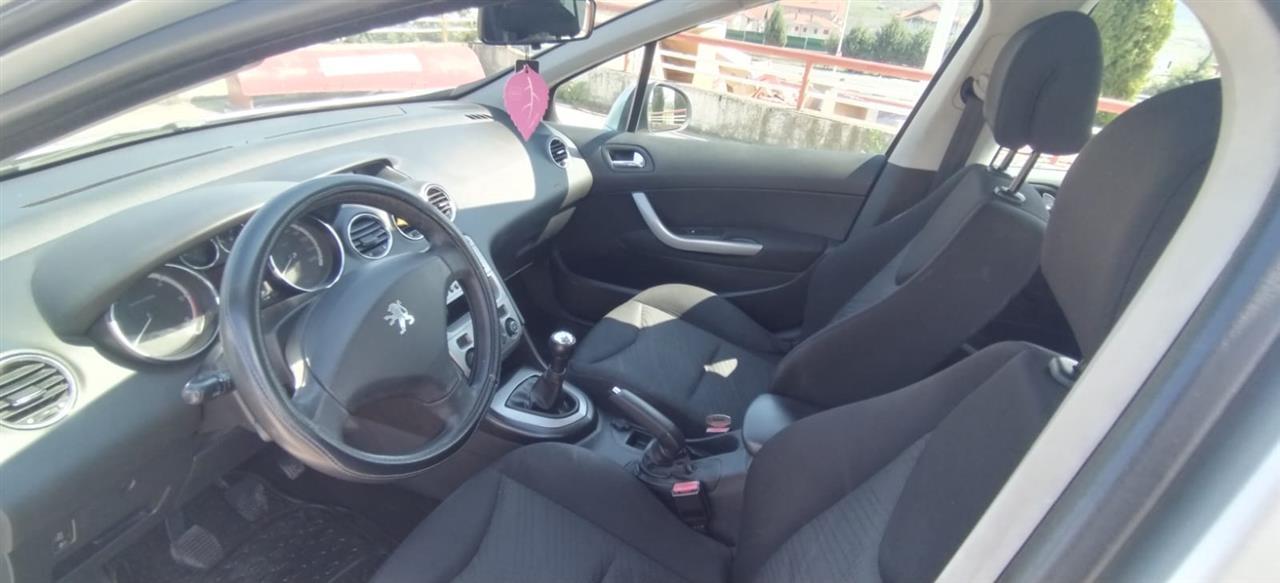 Peugeot-308