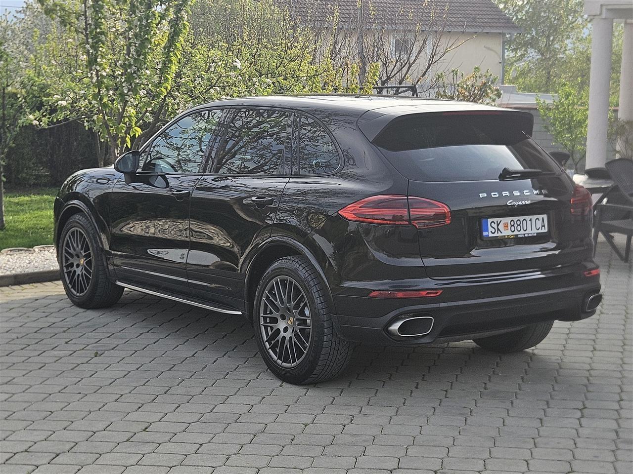 PORSCHE-CAYENNE-3-0-2017-GOD-FULL-OPREMA