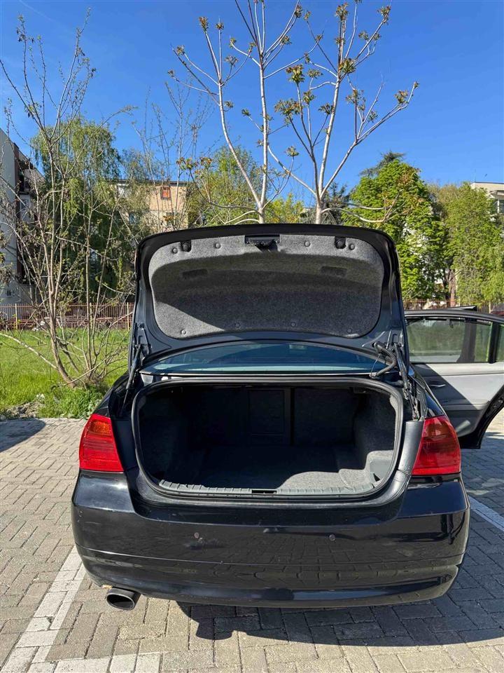 BMW-318d-M-Sport-FULL---CarPlay---Камера---ЛАНЕЦ-СМЕНЕТ