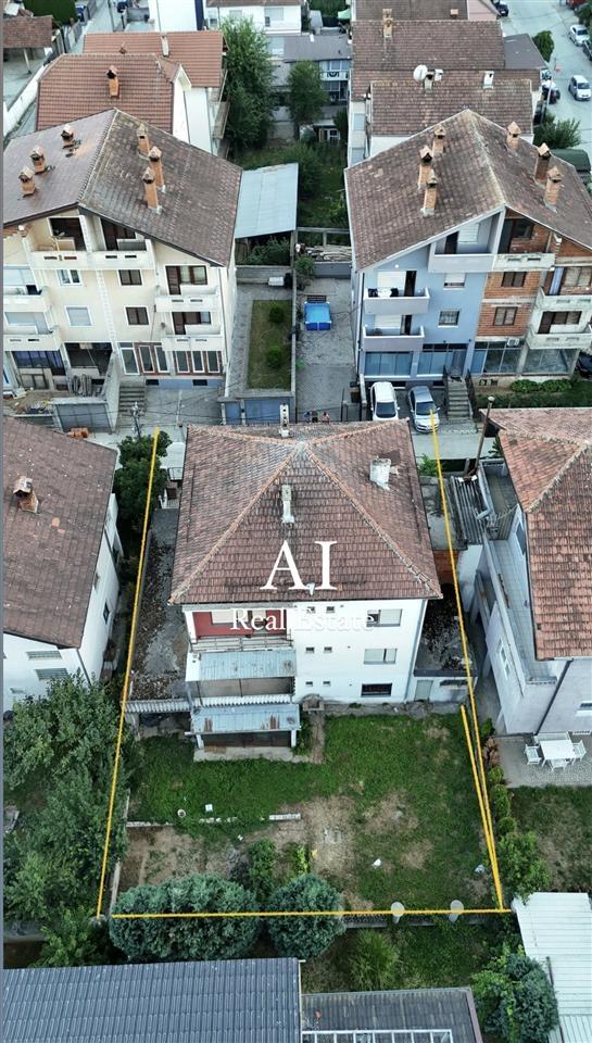 AIRealEstate-prodava-kuqa-so-dvor-vo-Reçica