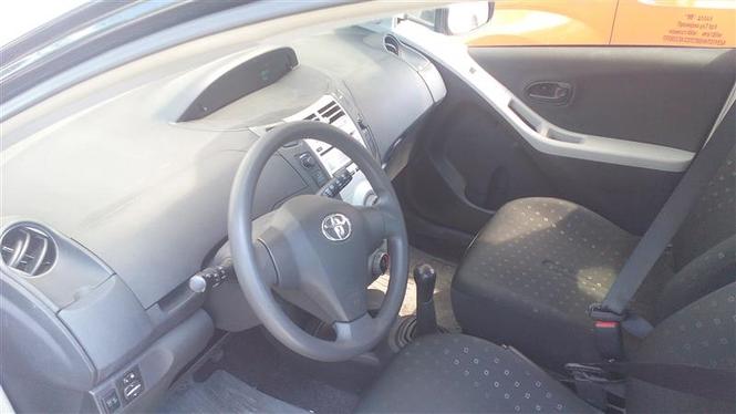 Toyota Yaris 1.0 PRV GAZDA -08
