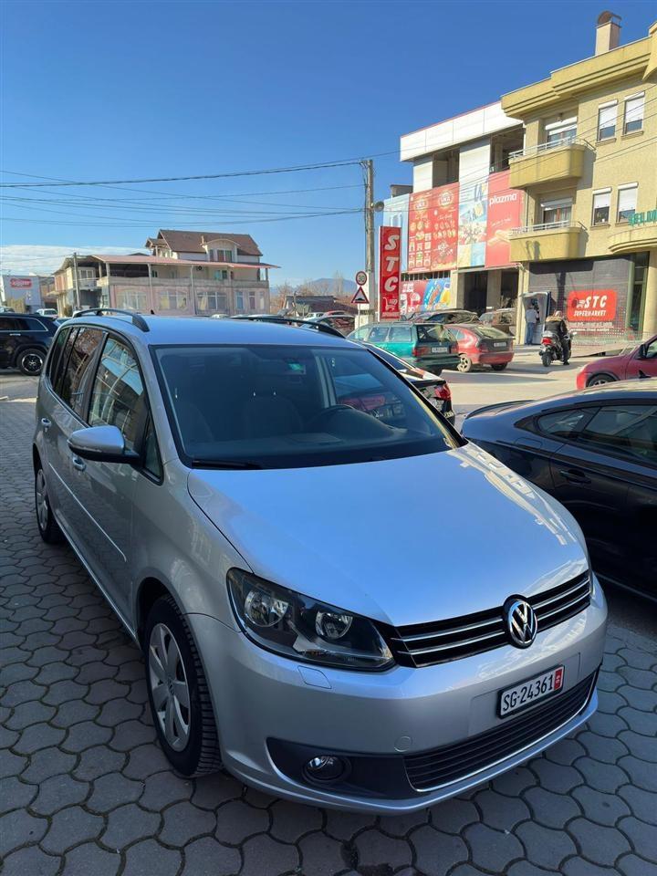 Touran-1-6-tdi-2013