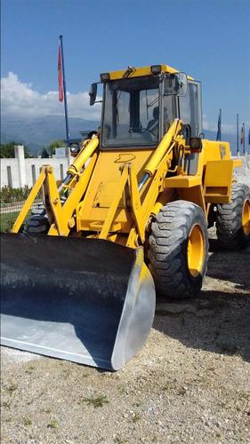 Utovarivac JCB