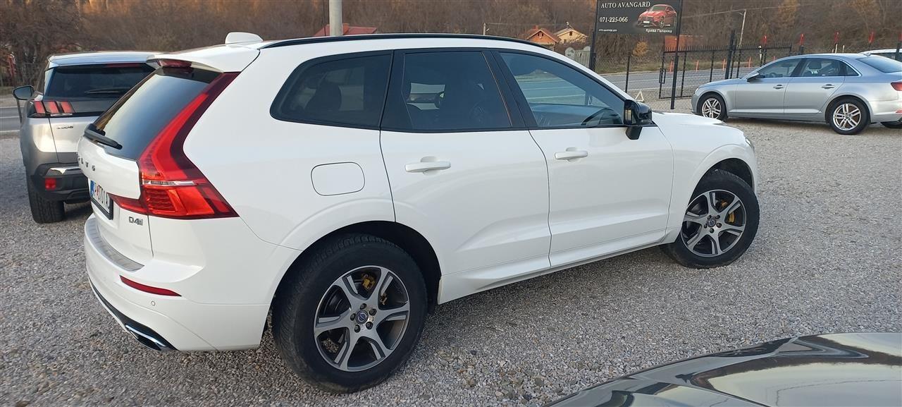VOLVO-XC60-D4-190KS-2020g-AUTOMATIC-R-DESIGN