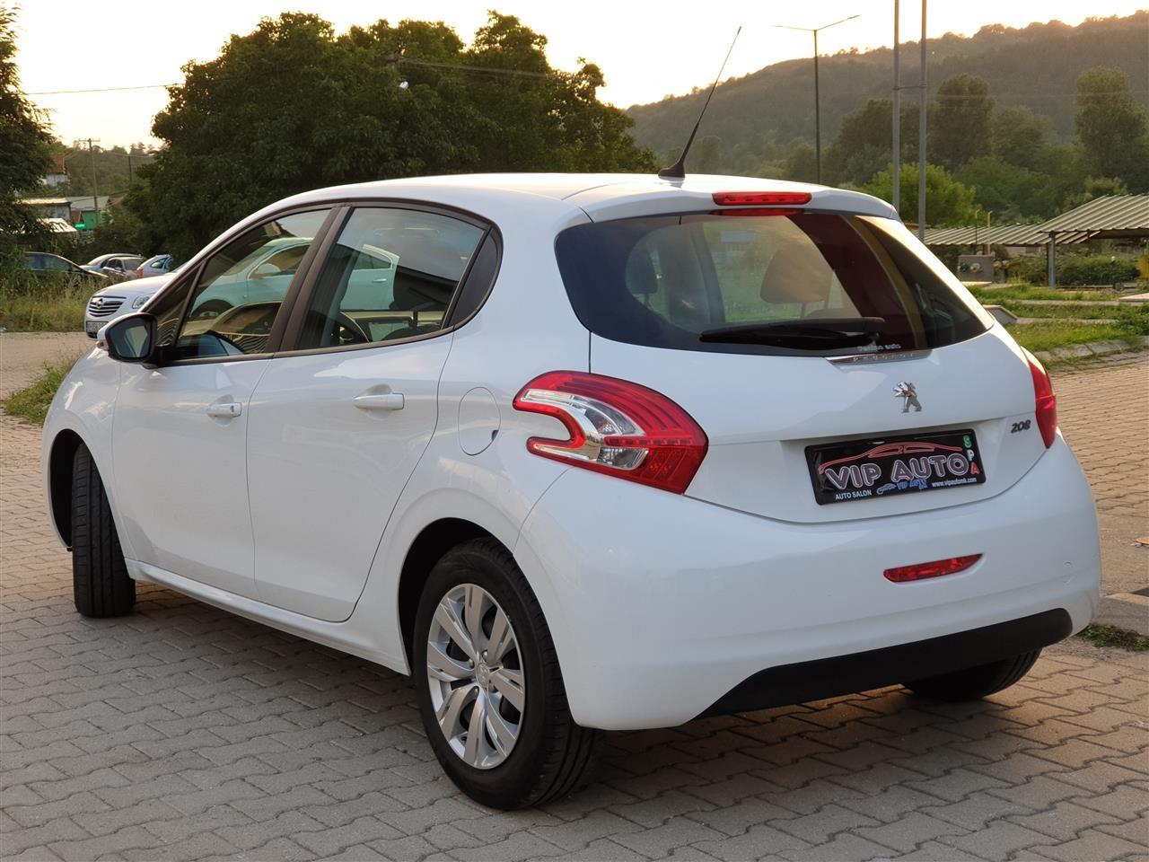 PEUGEOT-208-1-4-HDI-70-KS-4-0L-100-NAVIG-VIP-AUTO