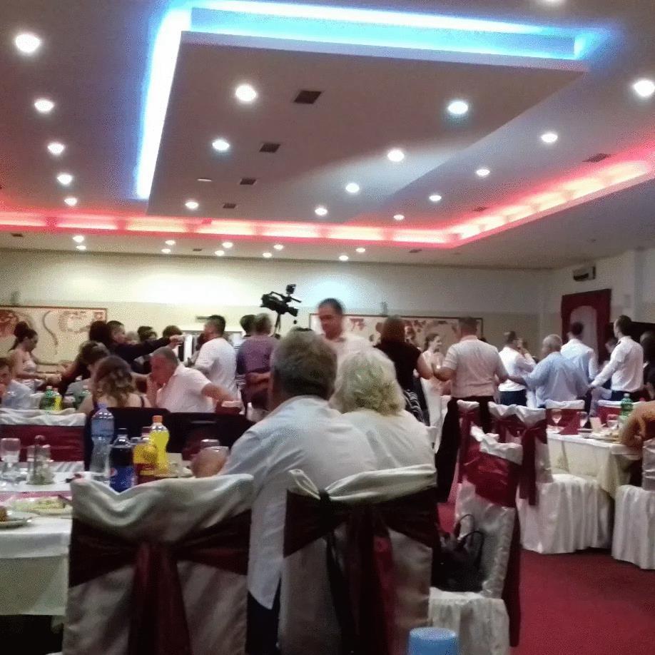 Se izdava Restoran vo SKOPJE - Naselba Volkovo 1000m2 | Скопjе