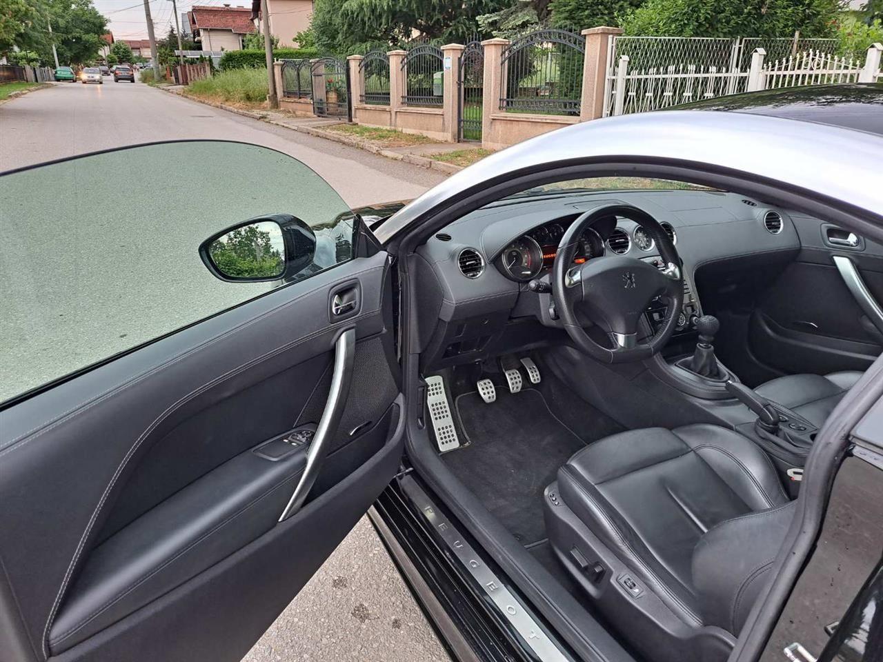 Peugeot-RCZ-2-0-hdi
