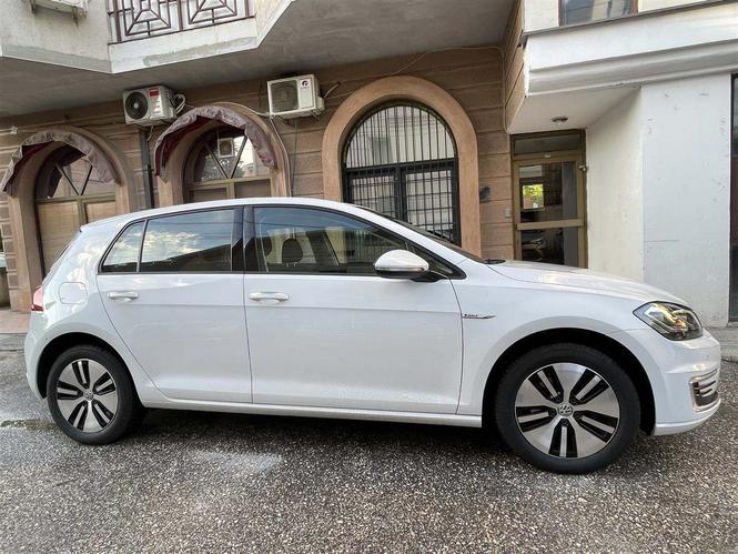 VOLKSWAGEN GOLF E-GOLF 35.8 KWH 136HP AUTOMATIC