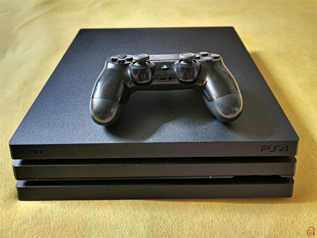 Cuh7216b deals ps4 pro