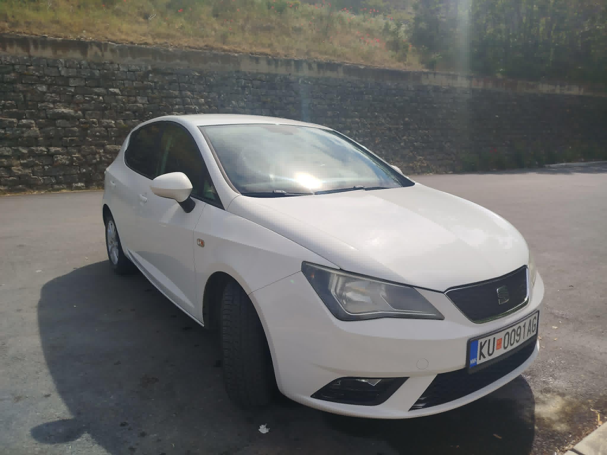 Prodavam-SEAT-IBIZA-2012-1-2-diesel