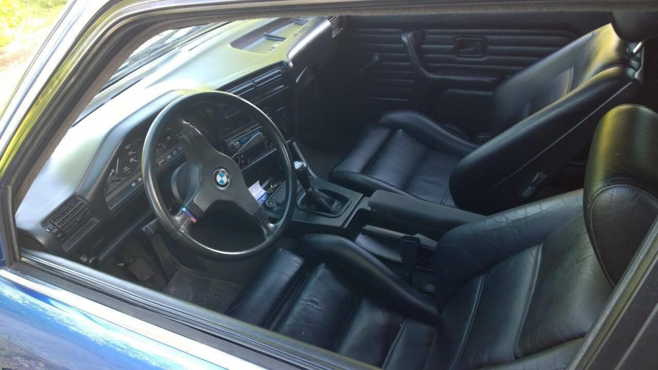 BMW-e30