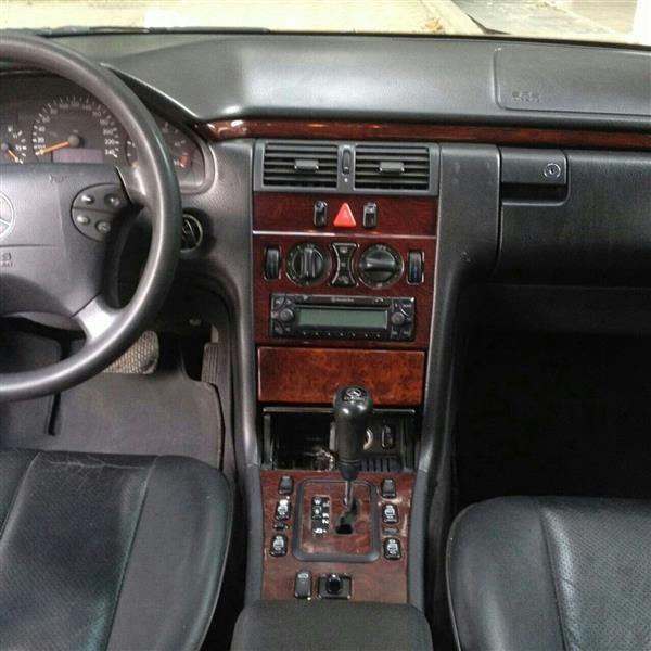 Mercedes-Benz-E-220-CDI--00