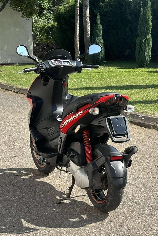 Gilera-Runner-2011-50cc