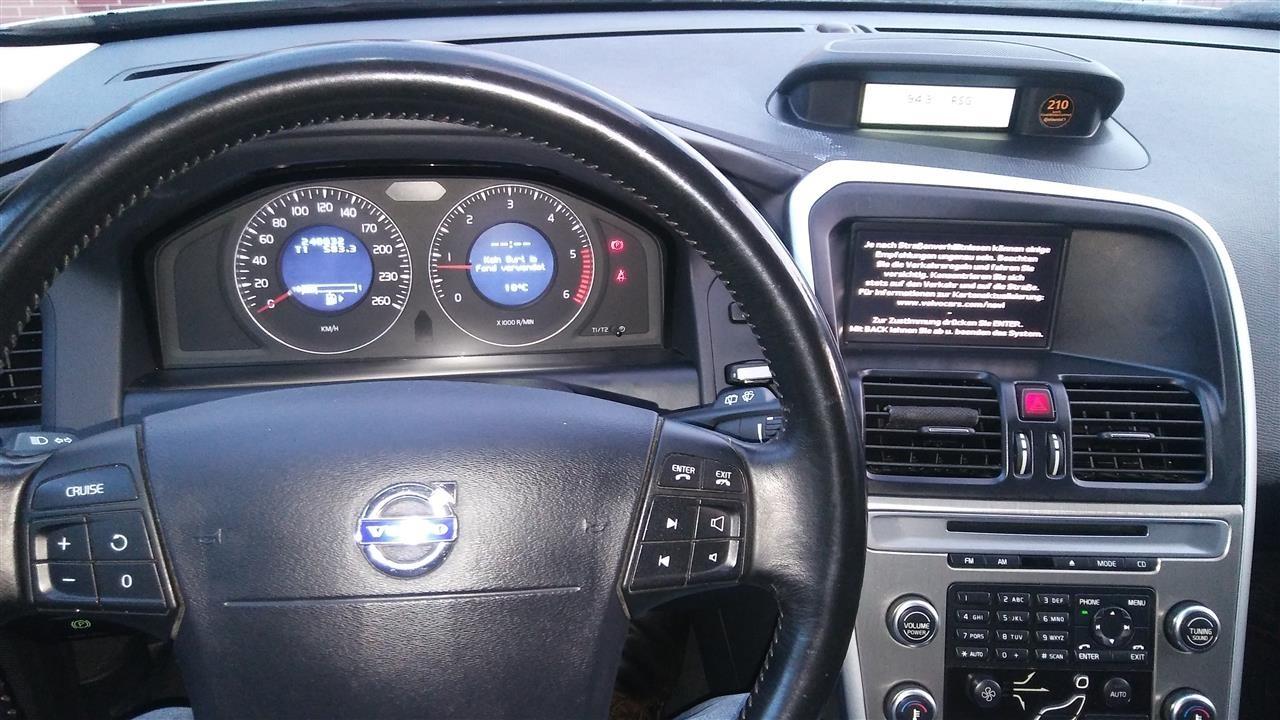 VOLVO-XC-60-190ks-TOP