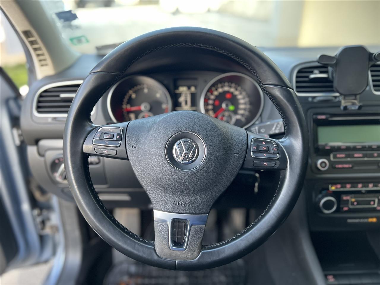 VW-GOLF-6-AVTOMATIK