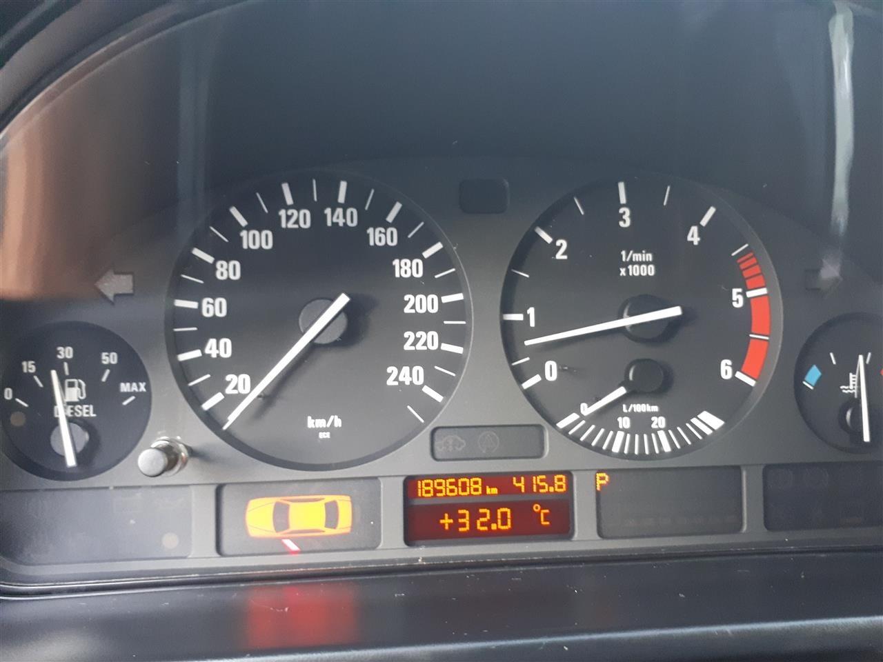 BMW-530