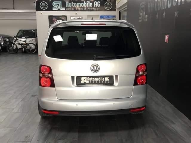 VW-Touran-2-0-TDI-