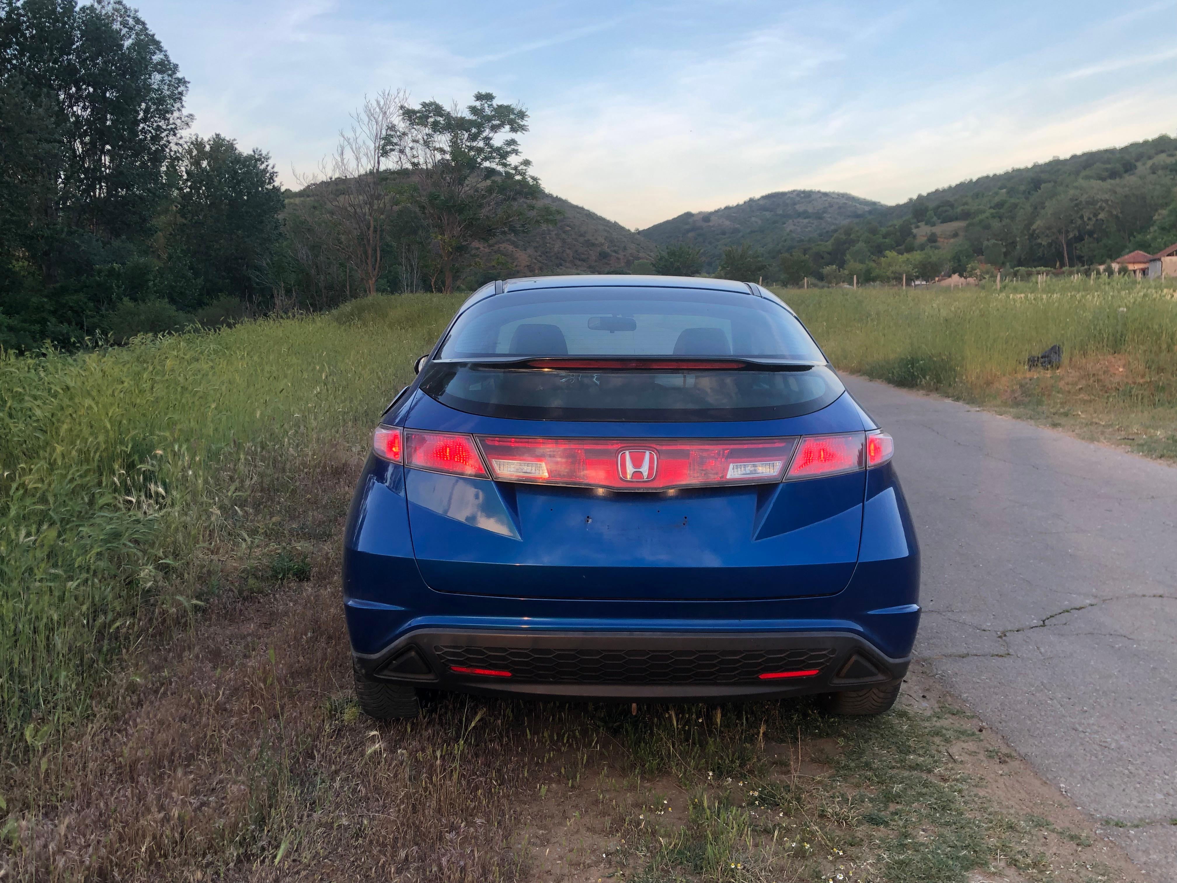 Се-продава-Honda-Civic-1-4
