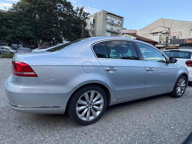 VW Passat