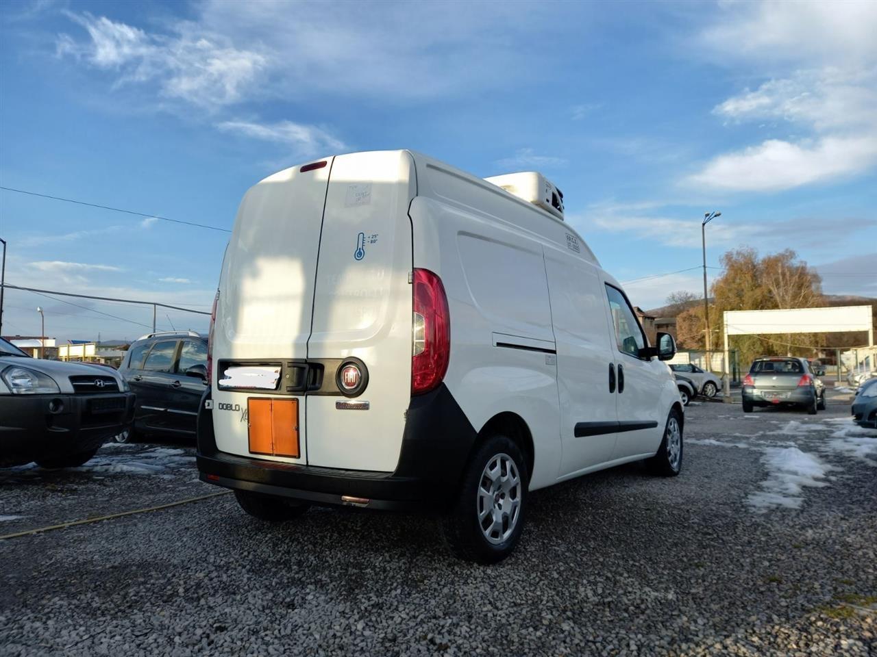 -80c--+25-Fiat-Doblo-ladilnik