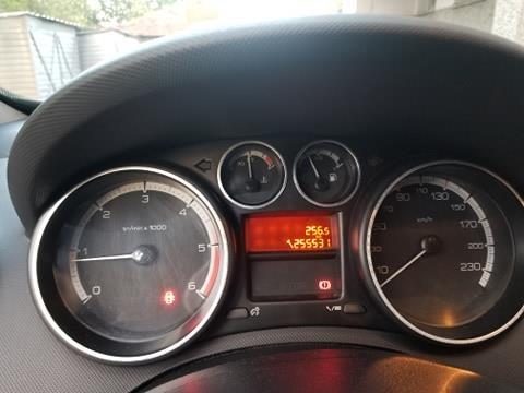 Peugeot-308-1-6-hdi-neuvezuvana
