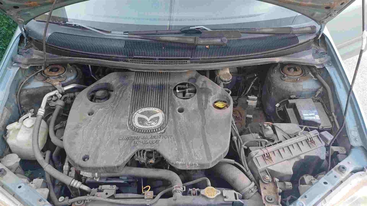 SE-PRODAVA-MAZDA-626