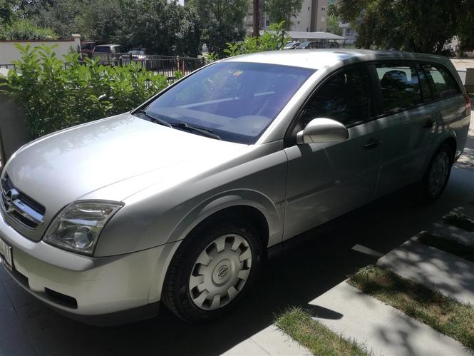 Opel Vectra 2.2 