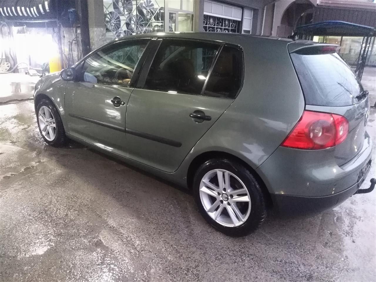 VW-GOLF-5-1-9TDI-105KS--08-SIVI-PANTER-UNIKAT-