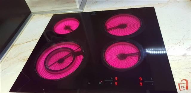 Vgradliva plotna ELECTROLUX