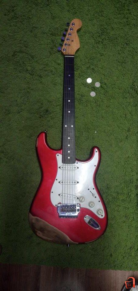 Fretless stratocaster sales