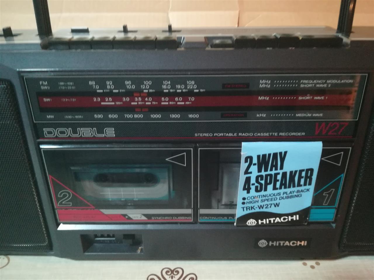 Prodavam-hitachi-retro-radio