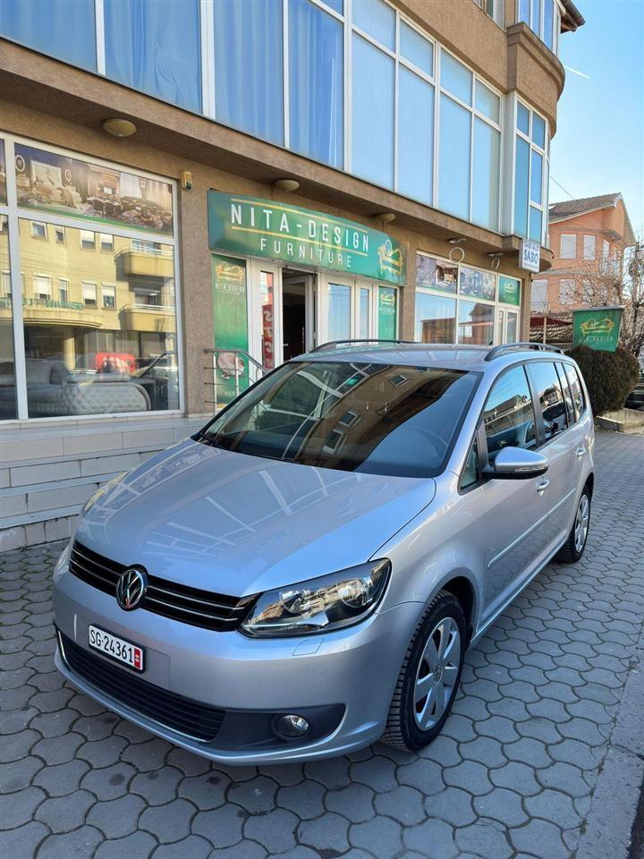 Touran-1-6-tdi-2013
