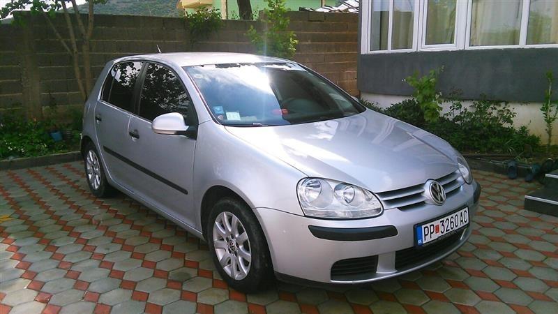 VW-Golf--06