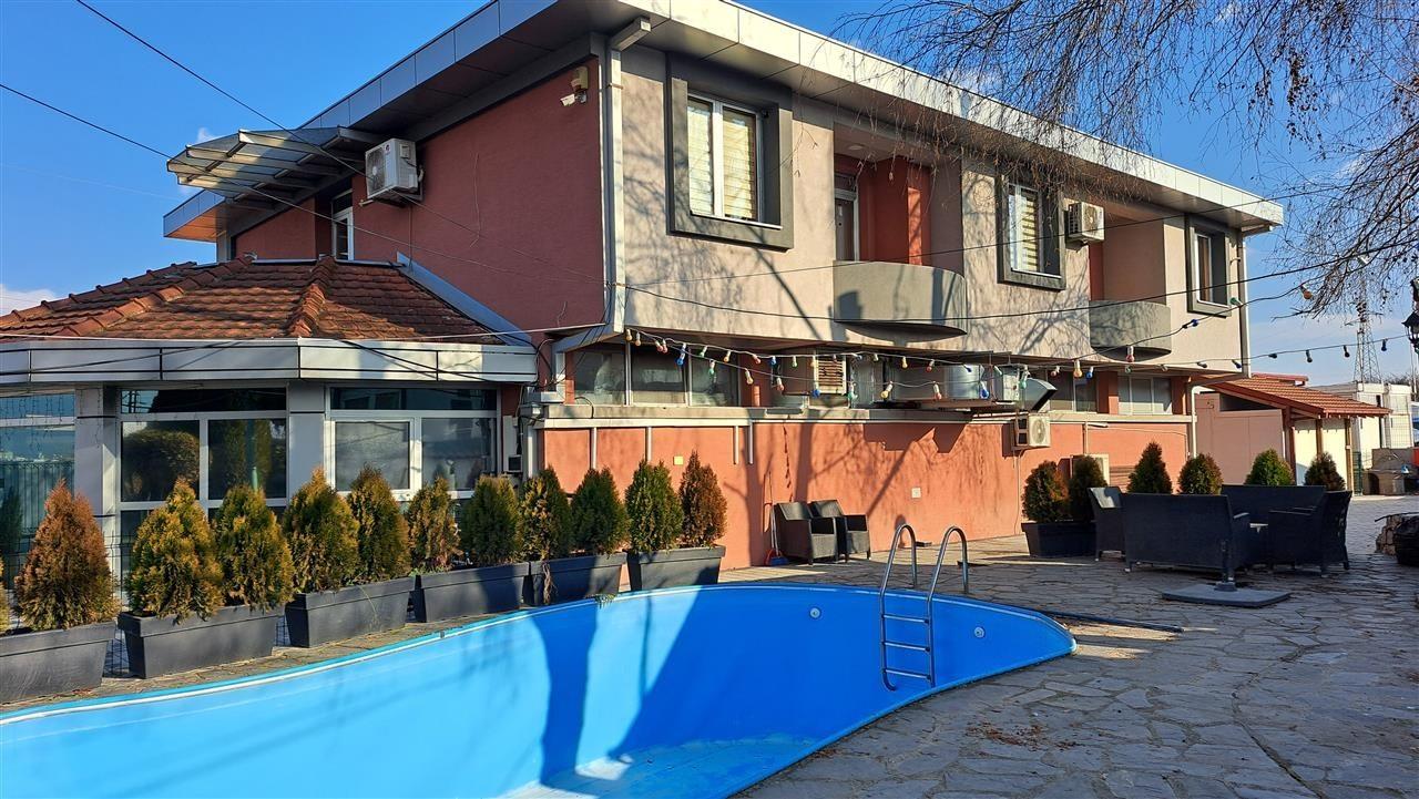Delovni-objekti-i-placevi-69m2-3600m2