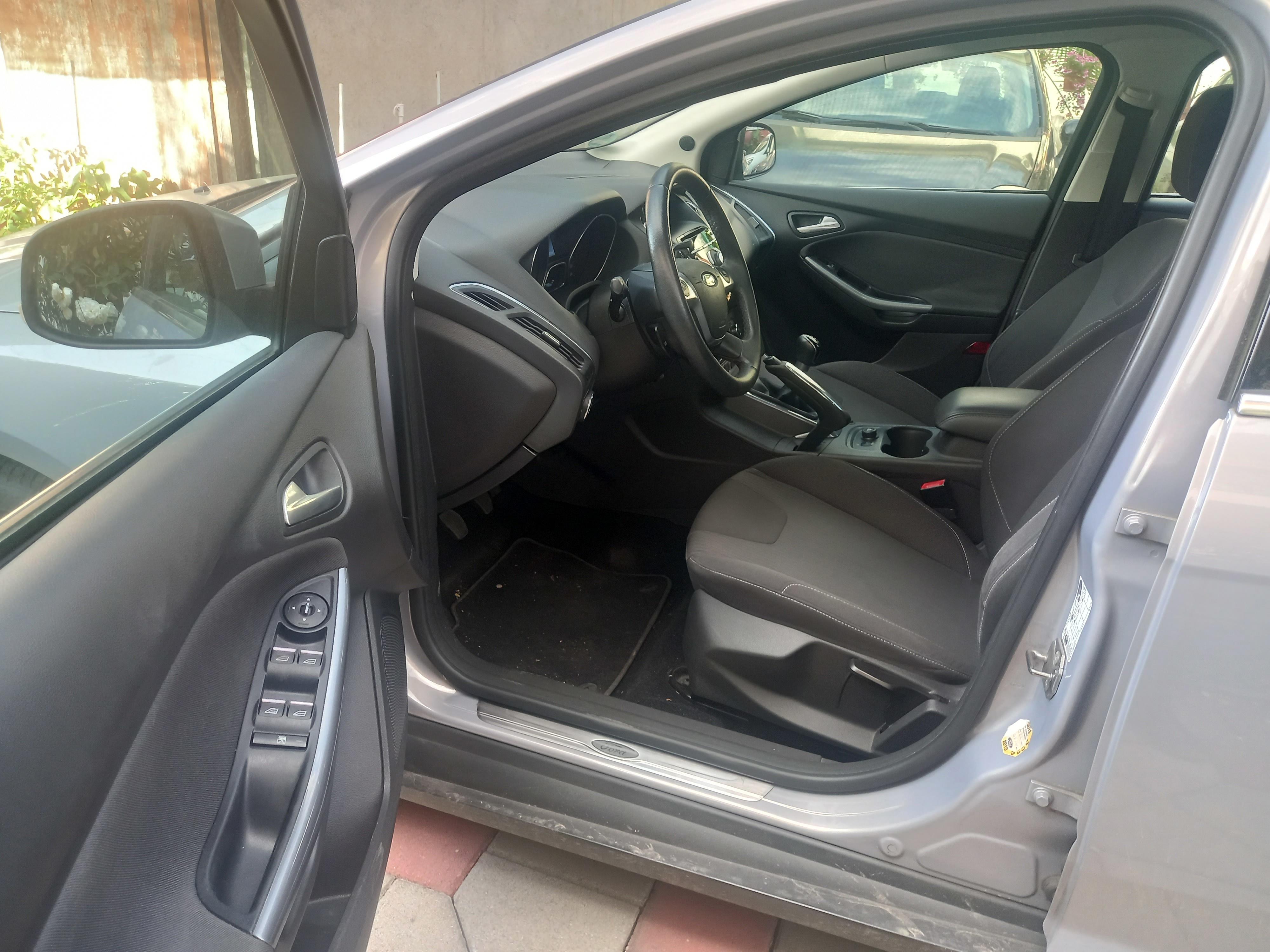 FORD-FOCUS-1-6-TDCI-TITANIUM-FULL-A-NIKI-