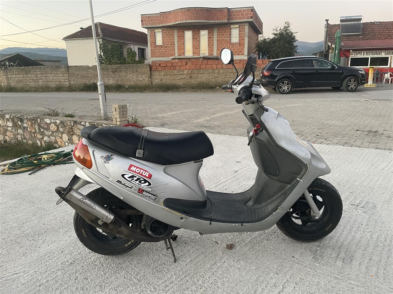 Malaguti-f10-50cc-2t